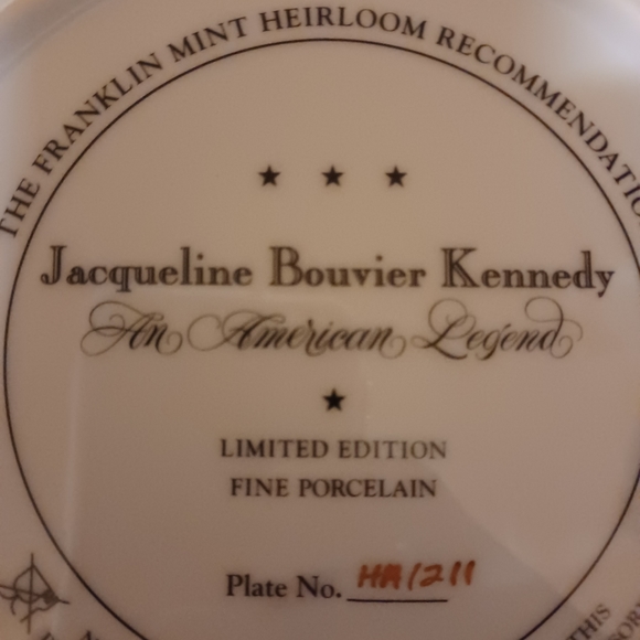 JACQULINE KENNEDY PLATE FROM FRANKLIN MINT NEVER USED OR PUT OUT LIMITED EDITION - Picture 2 of 3